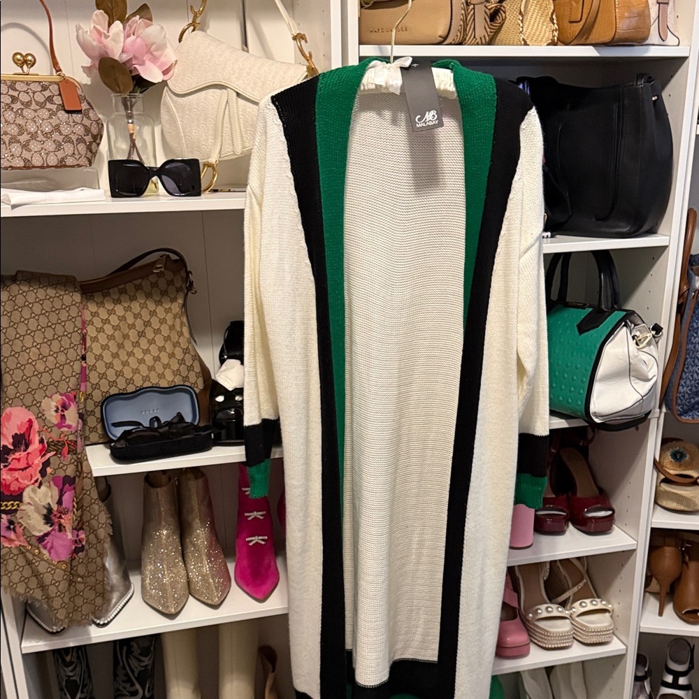 Chic Women's Cardigan - White, Black, Green